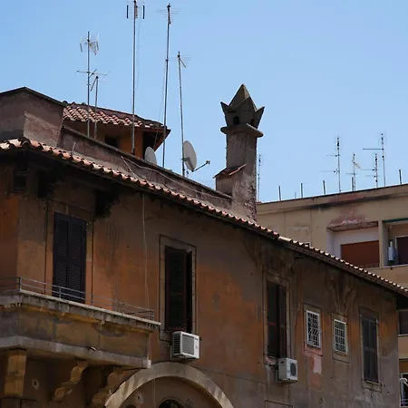 Con Bagno In Posizione Strategica Rom