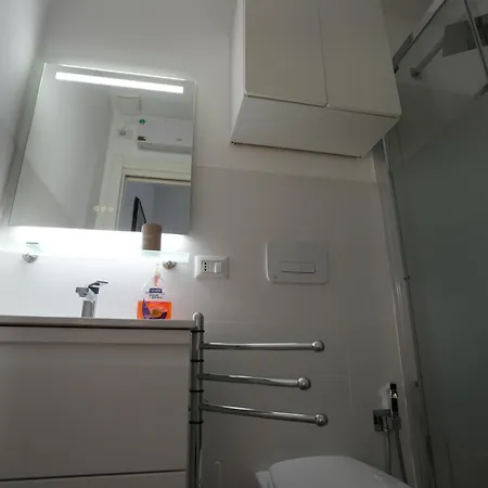 Con Bagno In Posizione Strategica Pensionat Rom