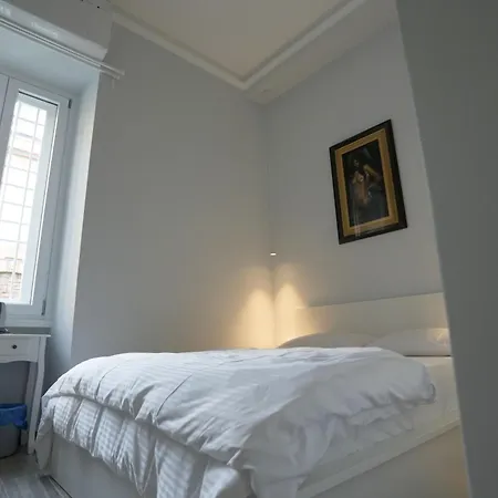 Con Bagno In Posizione Strategica Roma